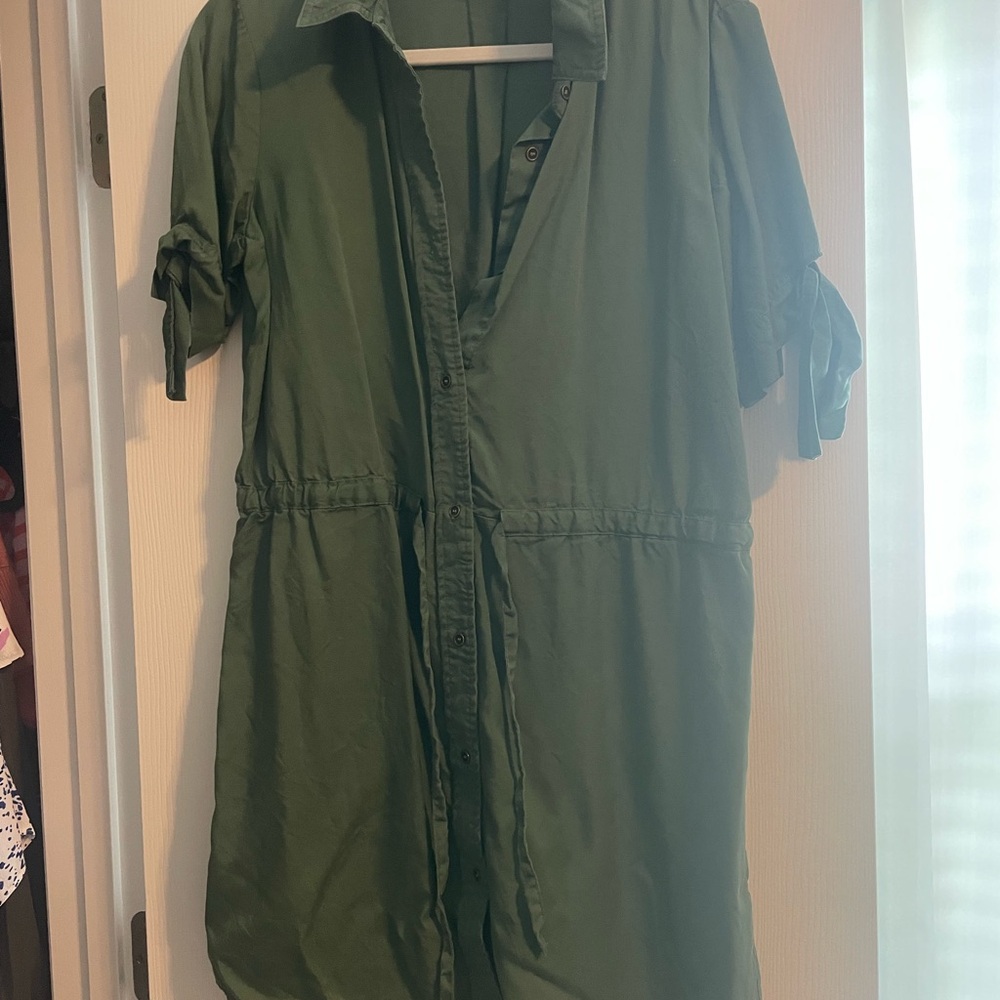 Vince Camuto Green Dress
